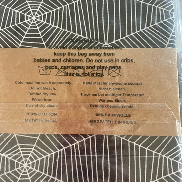 URBAN VILLA HALLOWEEN BLK/WHITE SPIDER WEB DESIGN 3 PACK KITCHEN TOWELS SET NEW - Picture 4 of 10